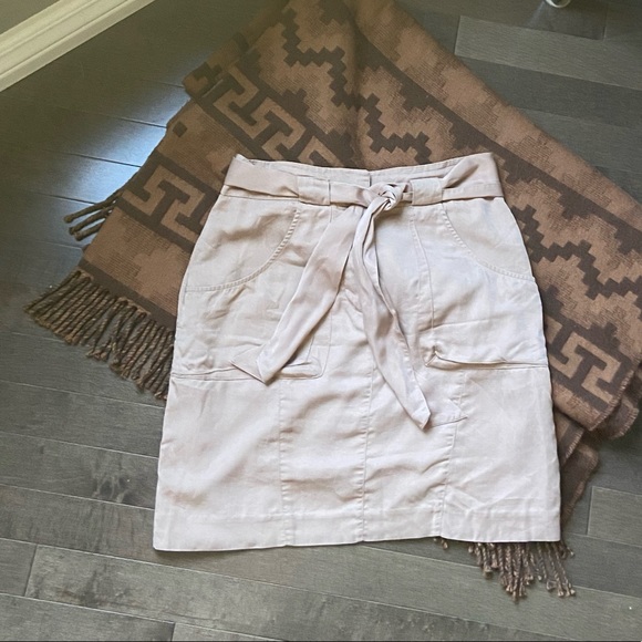 Lightweight khaki Bebe skirt